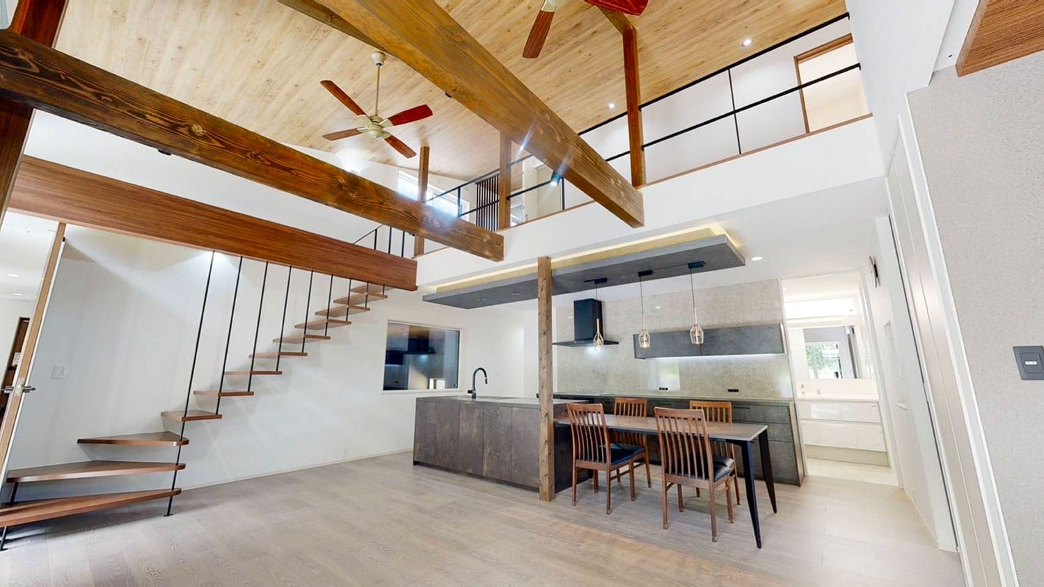 アイデア賞　服部工務店　様