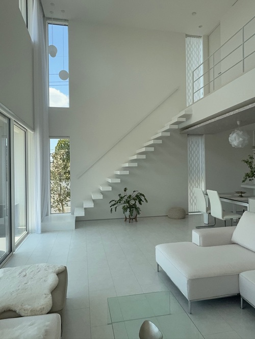  Cloud -クラウド- 片持ち階段 CL-026