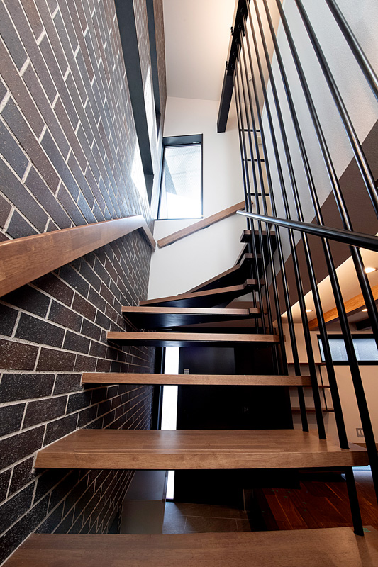  Harp -ハープ- 片持ち階段 HA-006