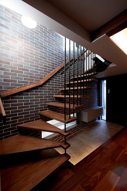  Harp -ハープ- 片持ち階段 HA-006