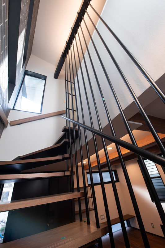  Harp -ハープ- 片持ち階段 HA-006