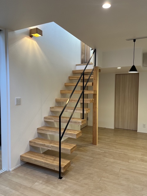  Cloud -クラウド- 片持ち階段 CL-027