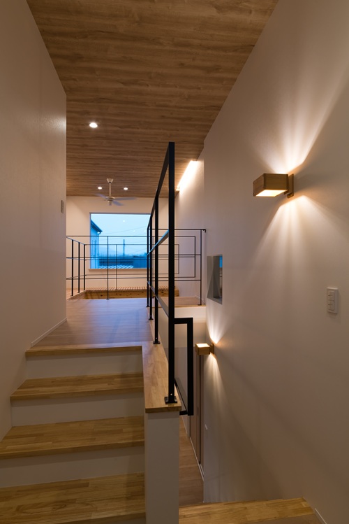  Cloud -クラウド- 片持ち階段 CL-027