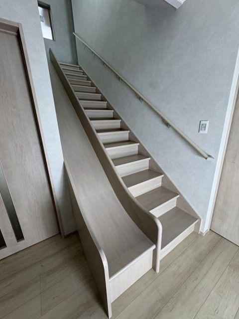  Trunk -トランク- すべり台 TR-018