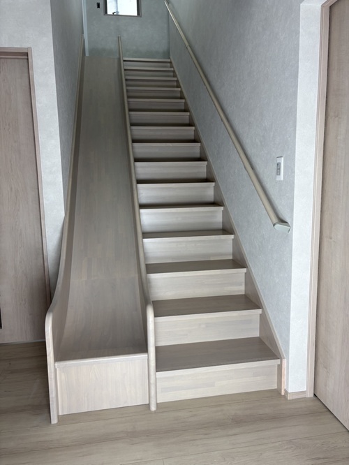  Trunk -トランク- すべり台 TR-018