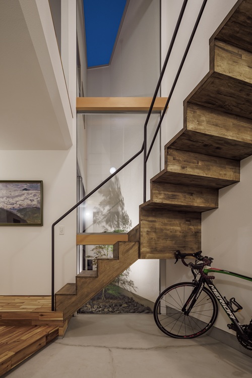  ZIGZA -ジグザ- 片持ち階段 ZI-044